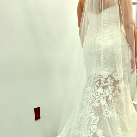 Beautiful Sottero & Midgley Wedding Gown - Size 14 - Picture 2 of 7